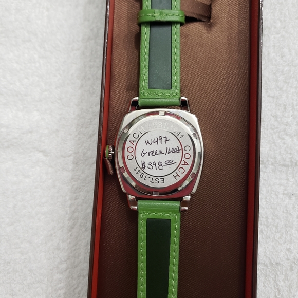 Watch - Picture 4 of 5